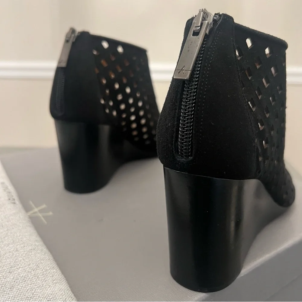 Aquatalia Nikita Open Toe Black Suede Wedge Ankle Bootie Sandal Perforated Zip 5